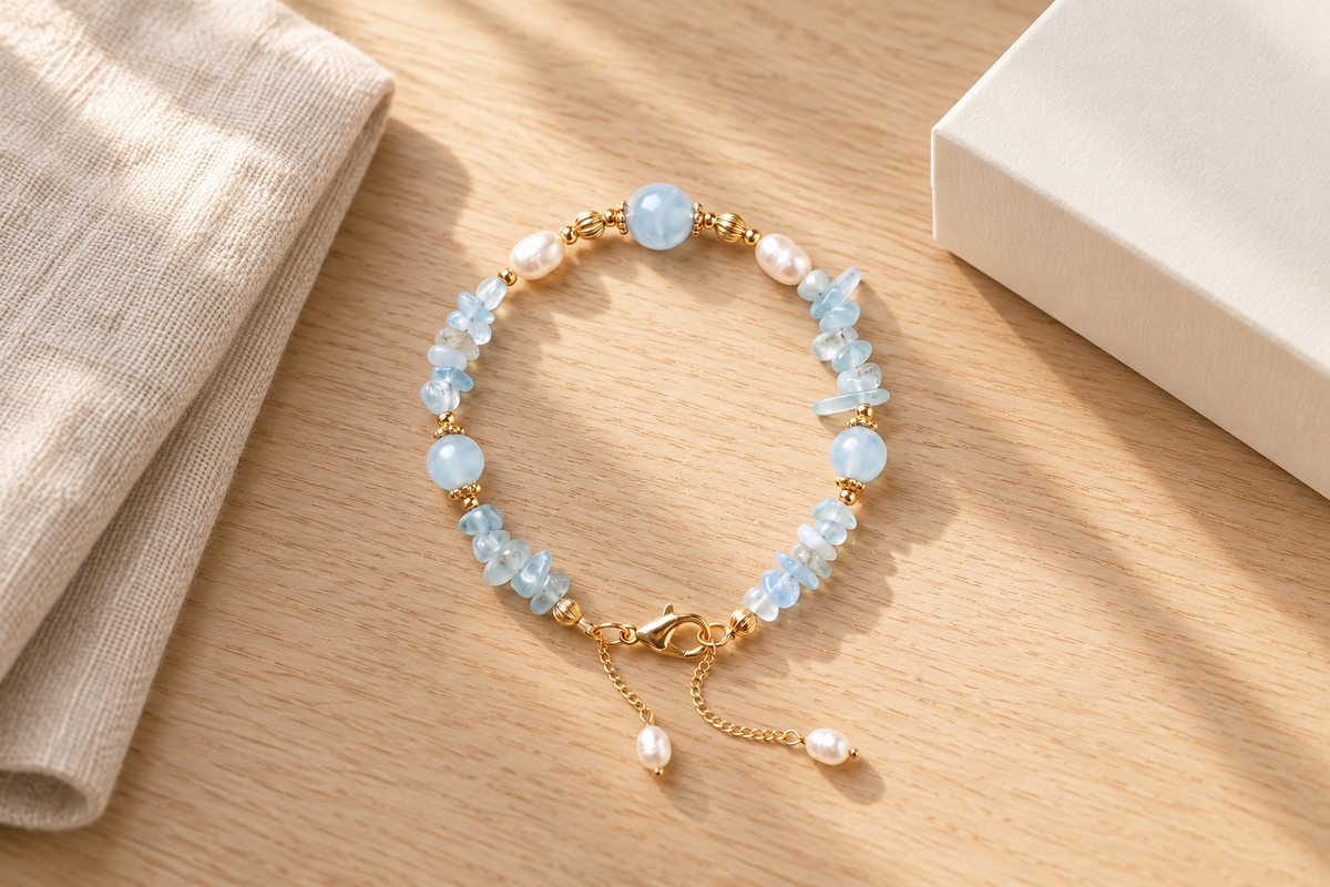Is an aquamarine bracelet a good gift for her?