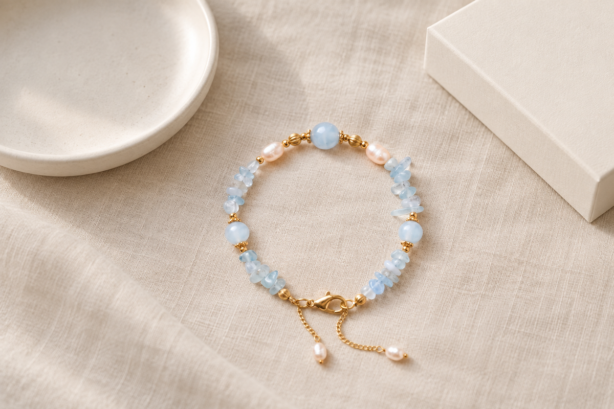 Is an aquamarine bracelet a good gift for kids, and what size fits them?