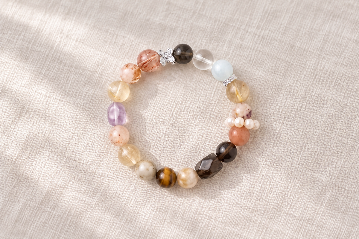Which zodiac signs does crystal lore pair with aquamarine?