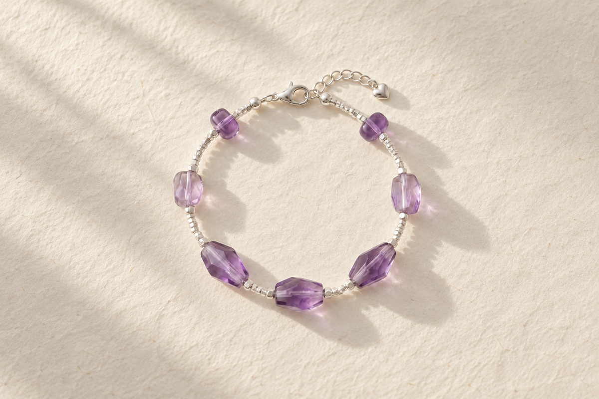 Can men wear an amethyst bracelet?