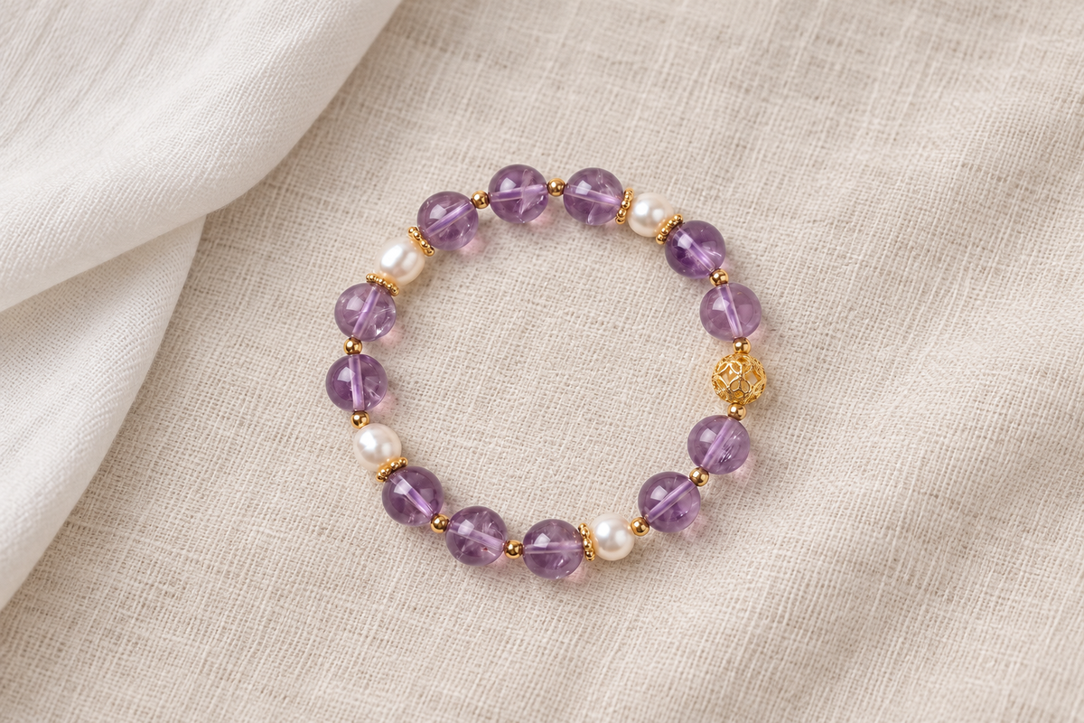 What Charms Look Good on a Crystal Bracelet?