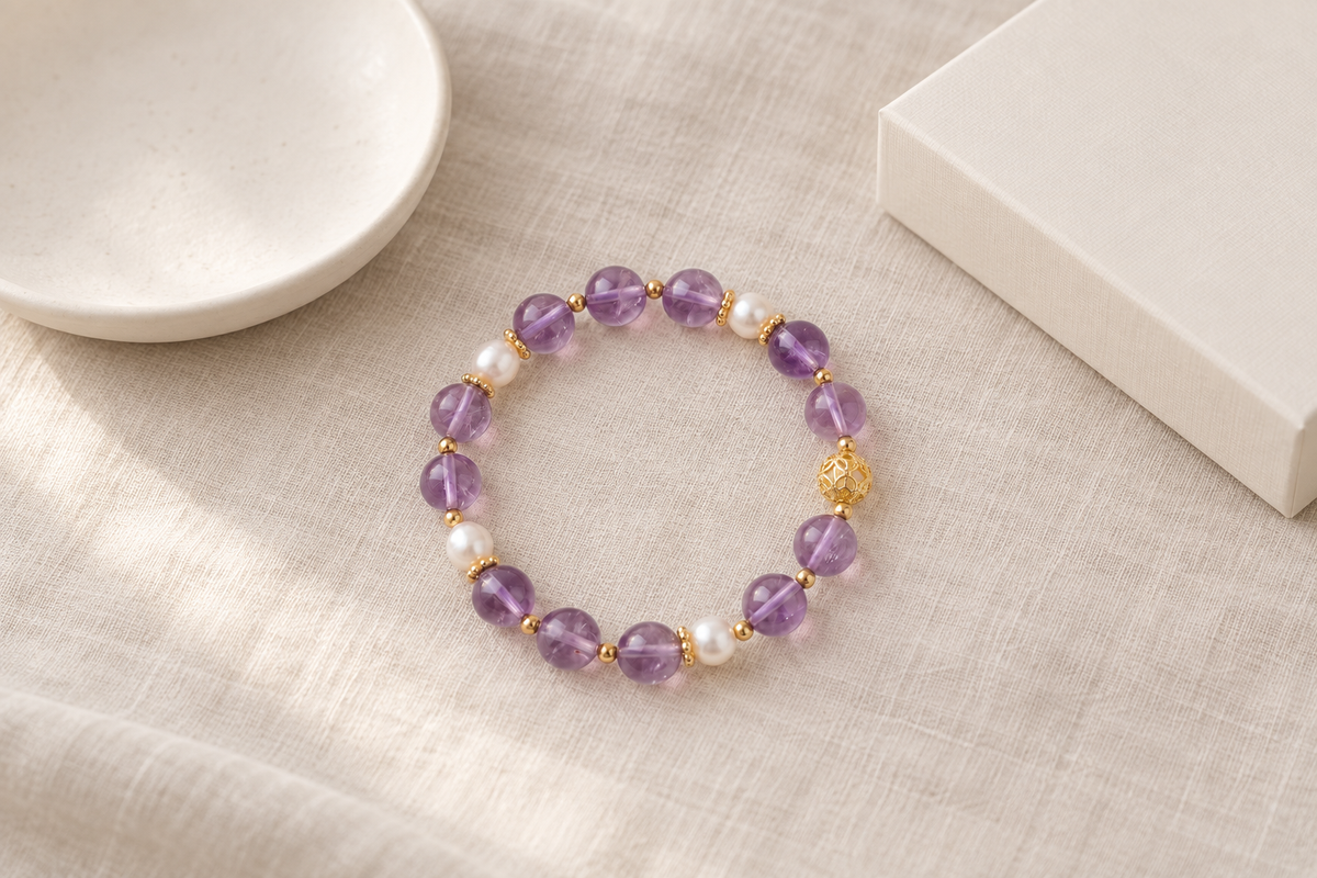 Citrine vs Clear Quartz: Which Birthstone Bracelet Is the Better Gift?