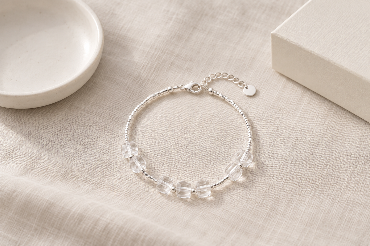 Is a clear quartz bracelet a good graduation gift?