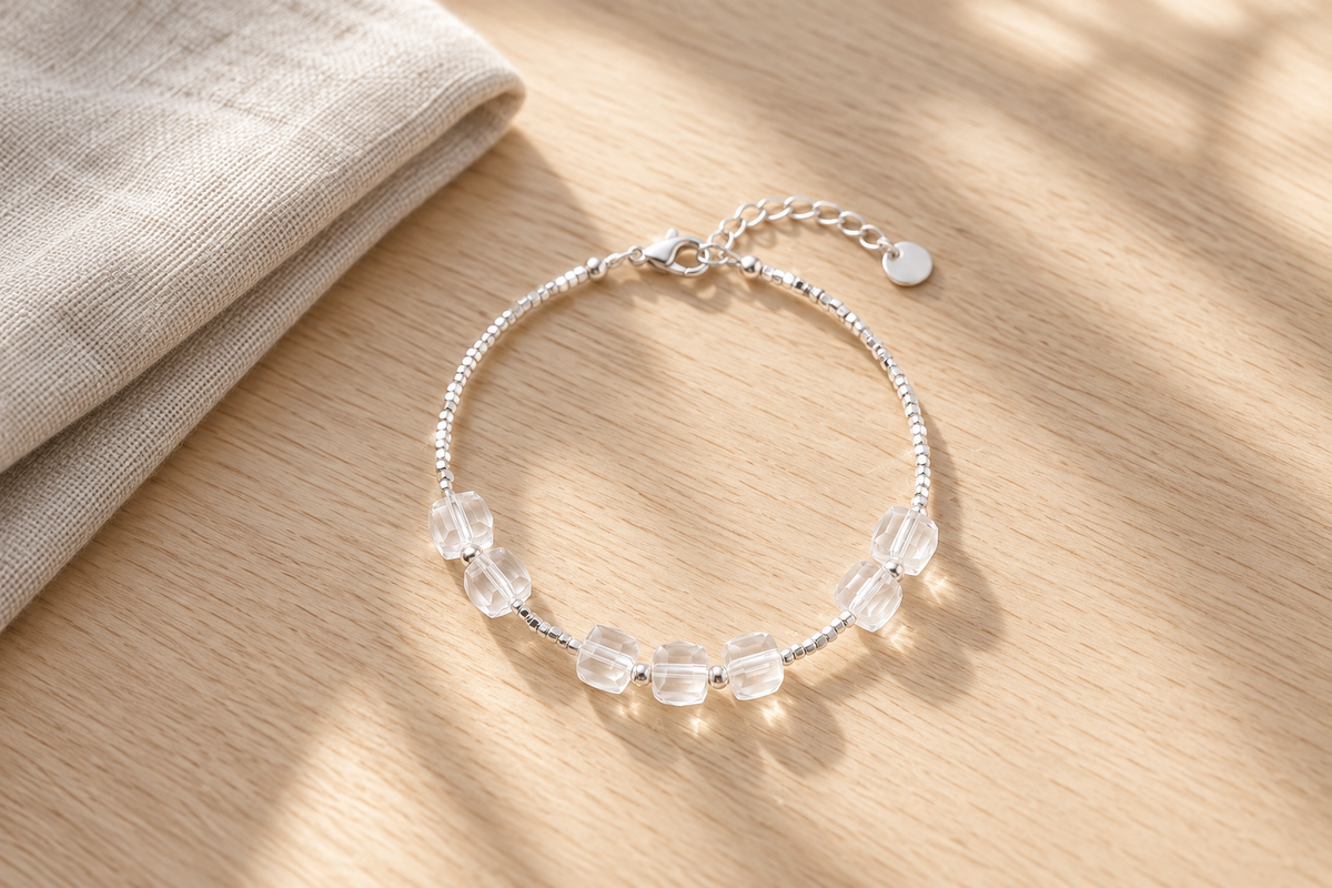 Which Clear Quartz Bracelet Is Traditionally Worn for Clarity?