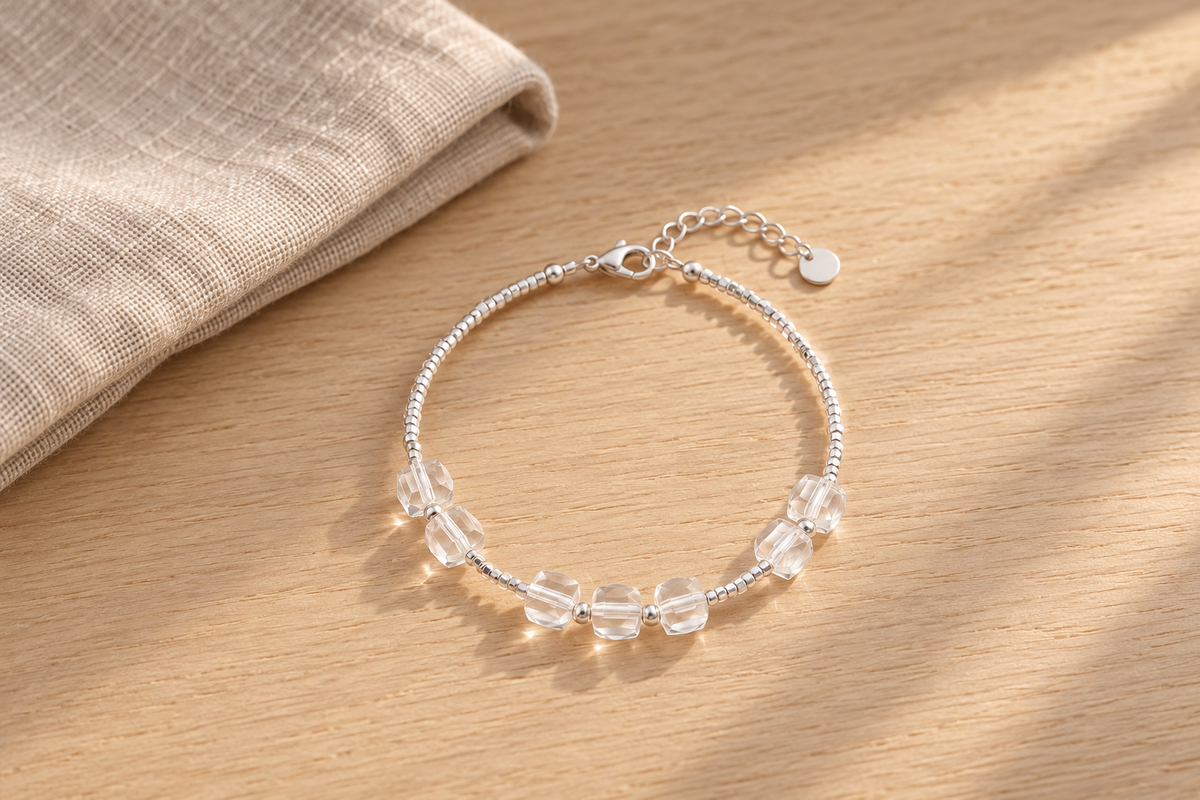 Clear Quartz Bracelet in Silver: Faceted vs Nugget — Which Style Is Better for Everyday Wear?