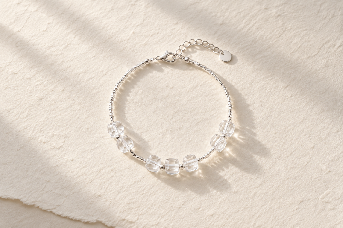 7–8 mm vs 9–11 mm Clear Quartz Bracelet: Which Is Better for Women?