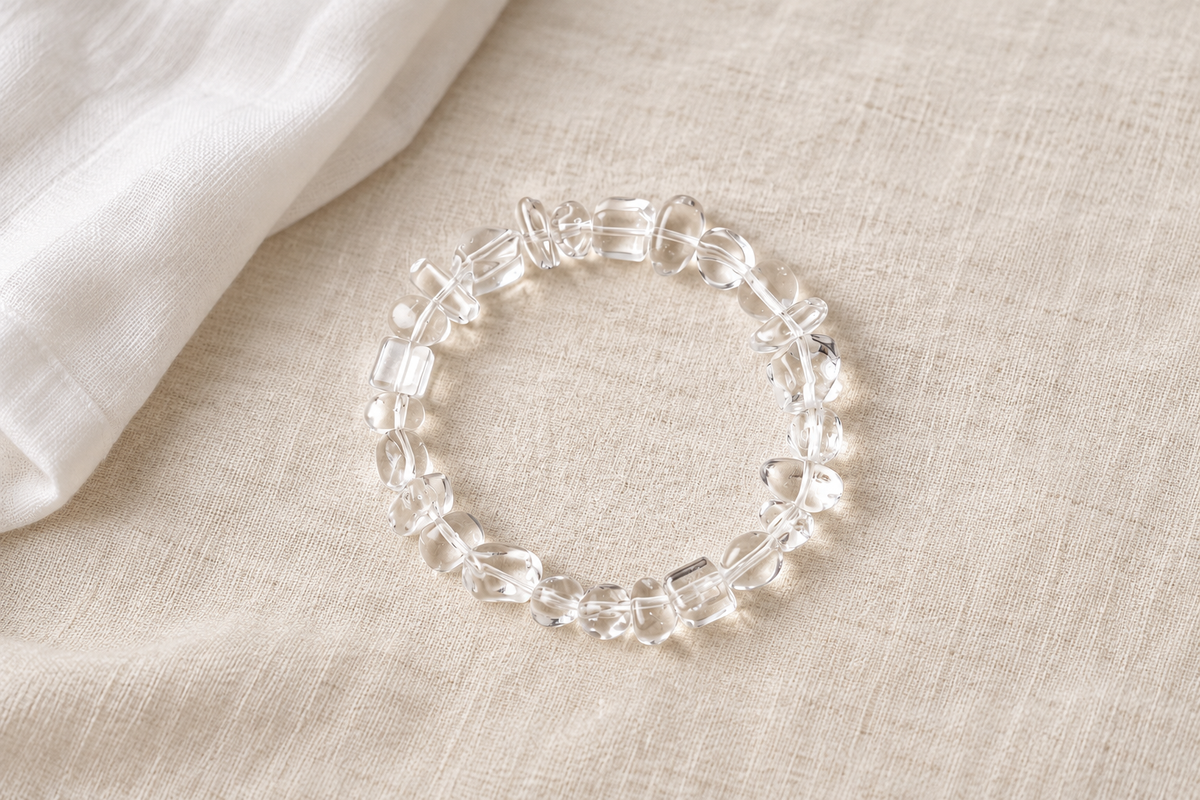 Clear Quartz vs Moonstone Bracelet: Which One Should You Wear?