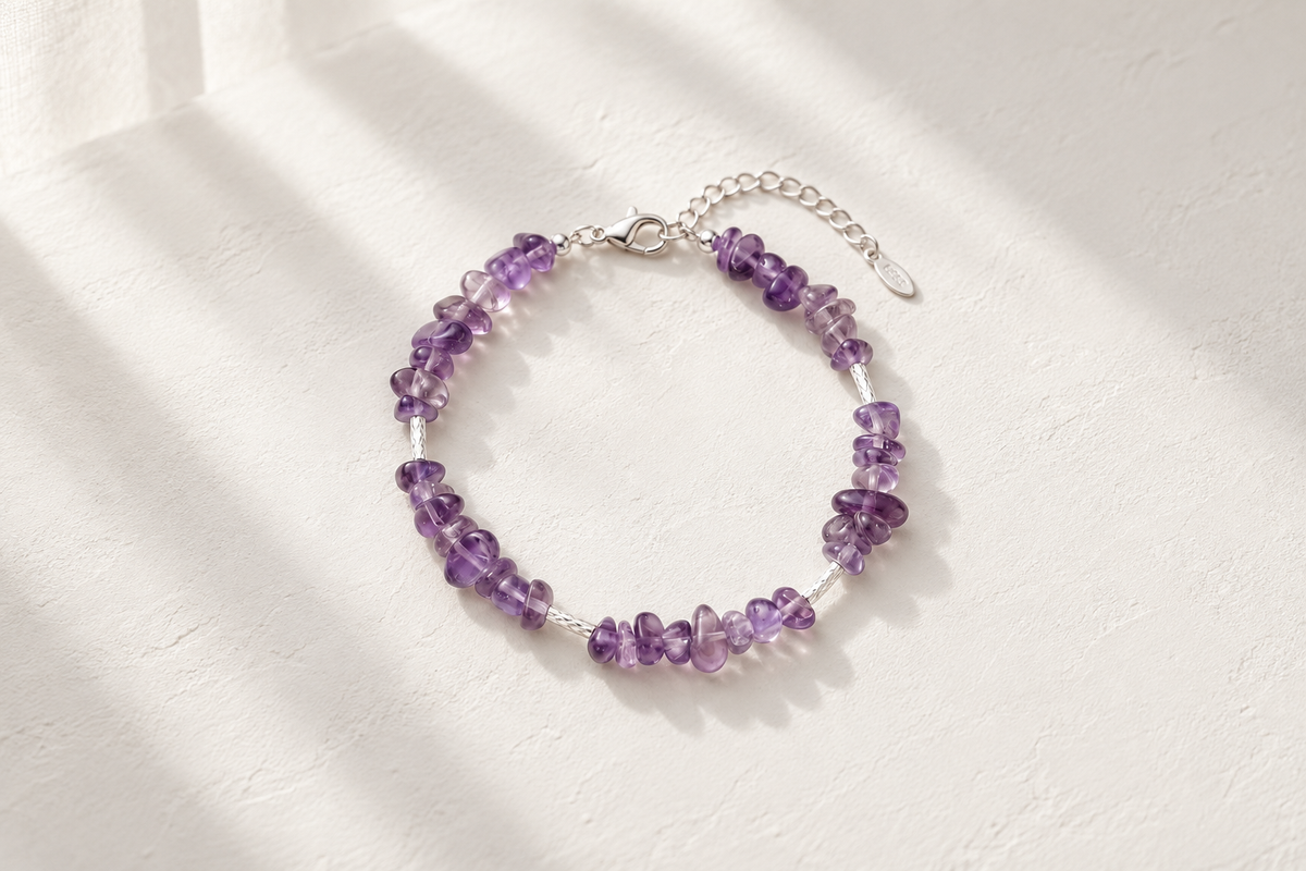 What Are the Benefits of a Crystal Bracelet for Women?