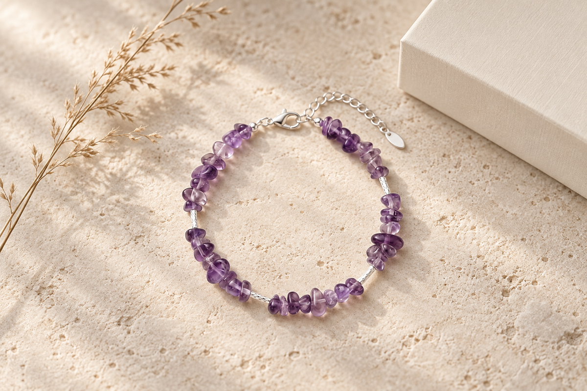 Does the crystal bracelet include a gift box when I order it as a gift?