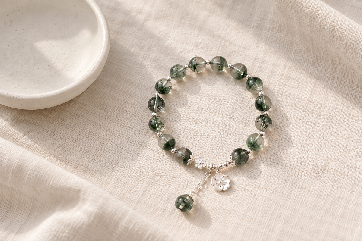 Crystal Bracelet for Men: Which Hand Should You Wear It On?