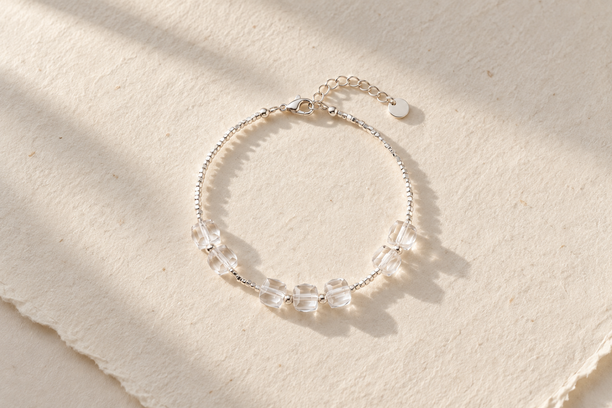 Where can I find a clear quartz bracelet in diamond cut?