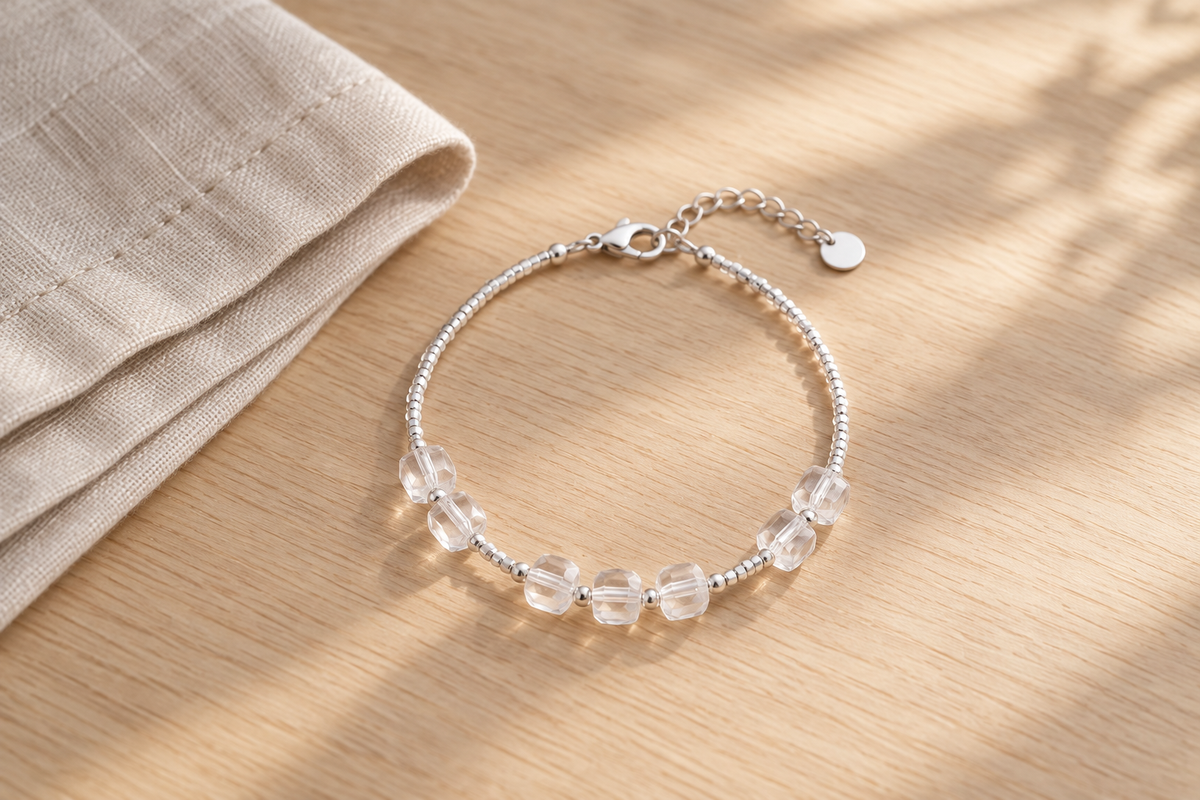Faceted vs Nugget Clear Quartz Bracelet: Which Is Better for Manifestation?