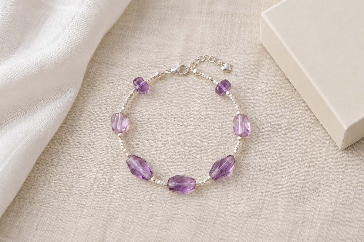 Fluorite Bracelet vs Amethyst Bracelet for Men: Which Makes a Better Gift?