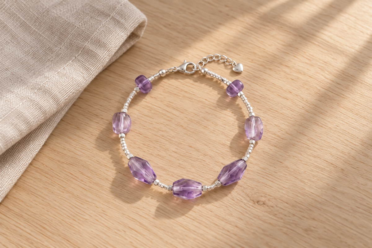 Which Hand Should You Wear a Garnet Bracelet On?