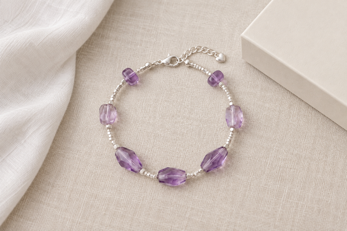 Garnet vs Amethyst Bracelet: Which Is Better for Gifting a Girl?