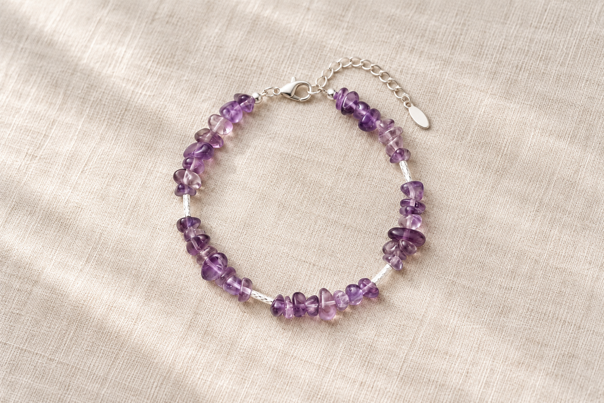 Labradorite bracelet: which hand for protection?