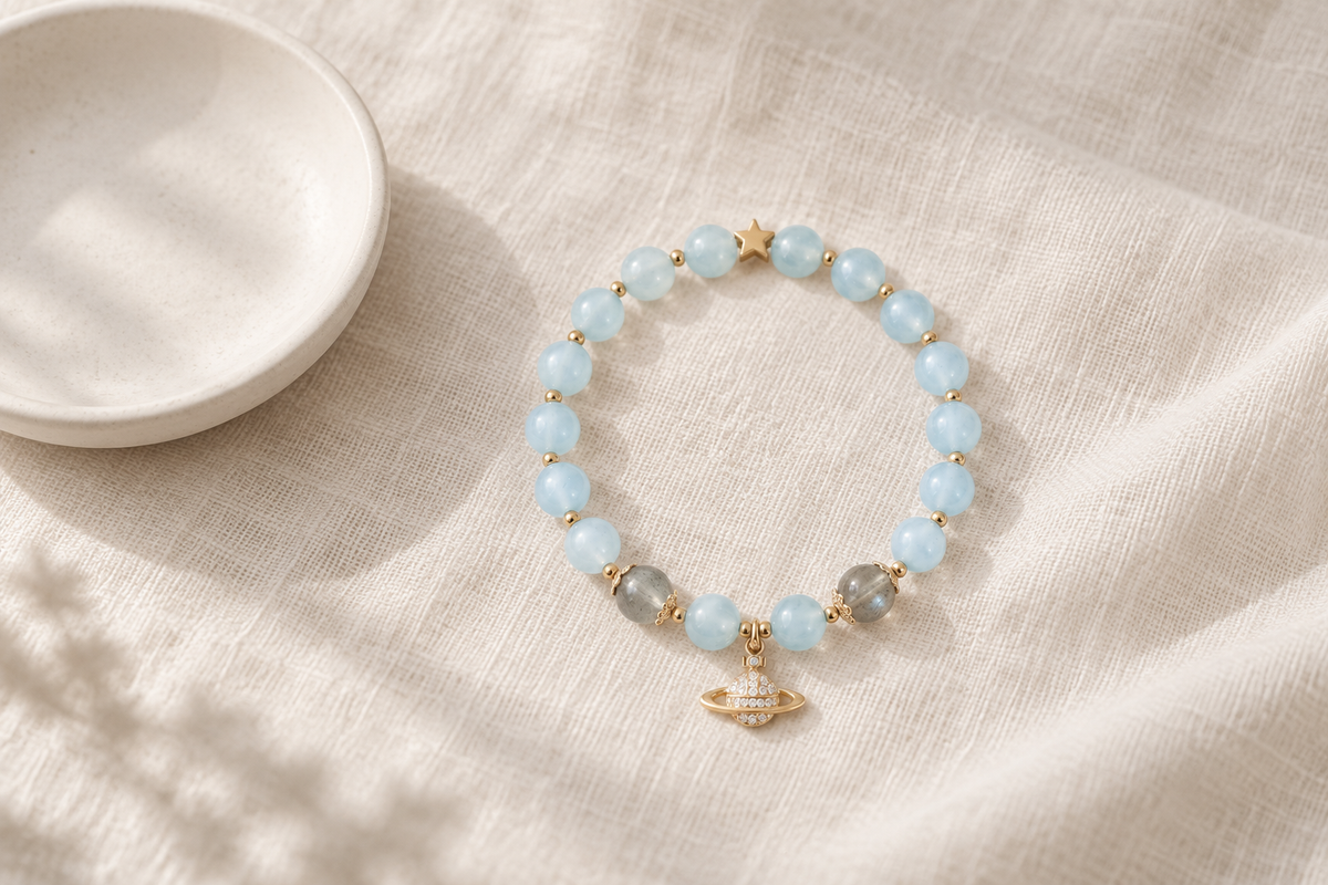 Which Hand Should a Man Wear a Moonstone Bracelet On?