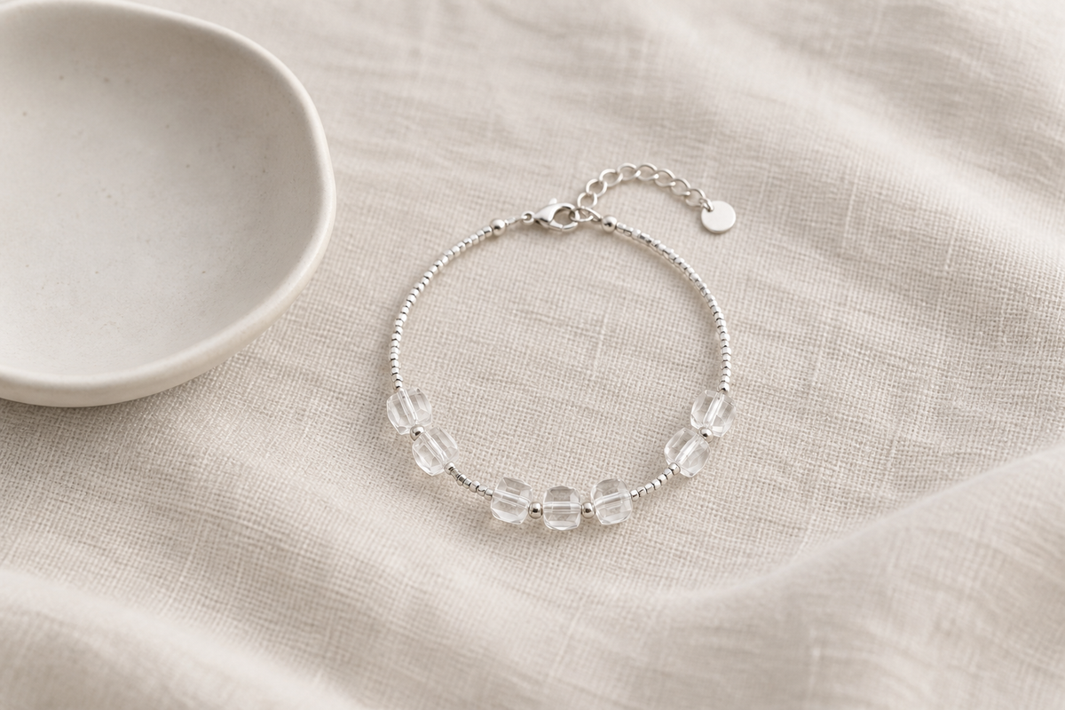 Nugget vs Faceted Clear Quartz Bracelet: Which Is Better for Women?