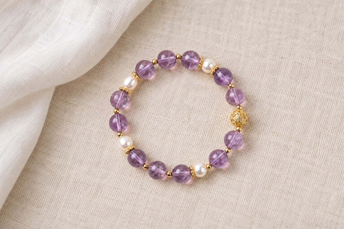 Amethyst vs Aquamarine: Which Pearl Bracelet Pairs Well with Gold for Women Seeking Calm?