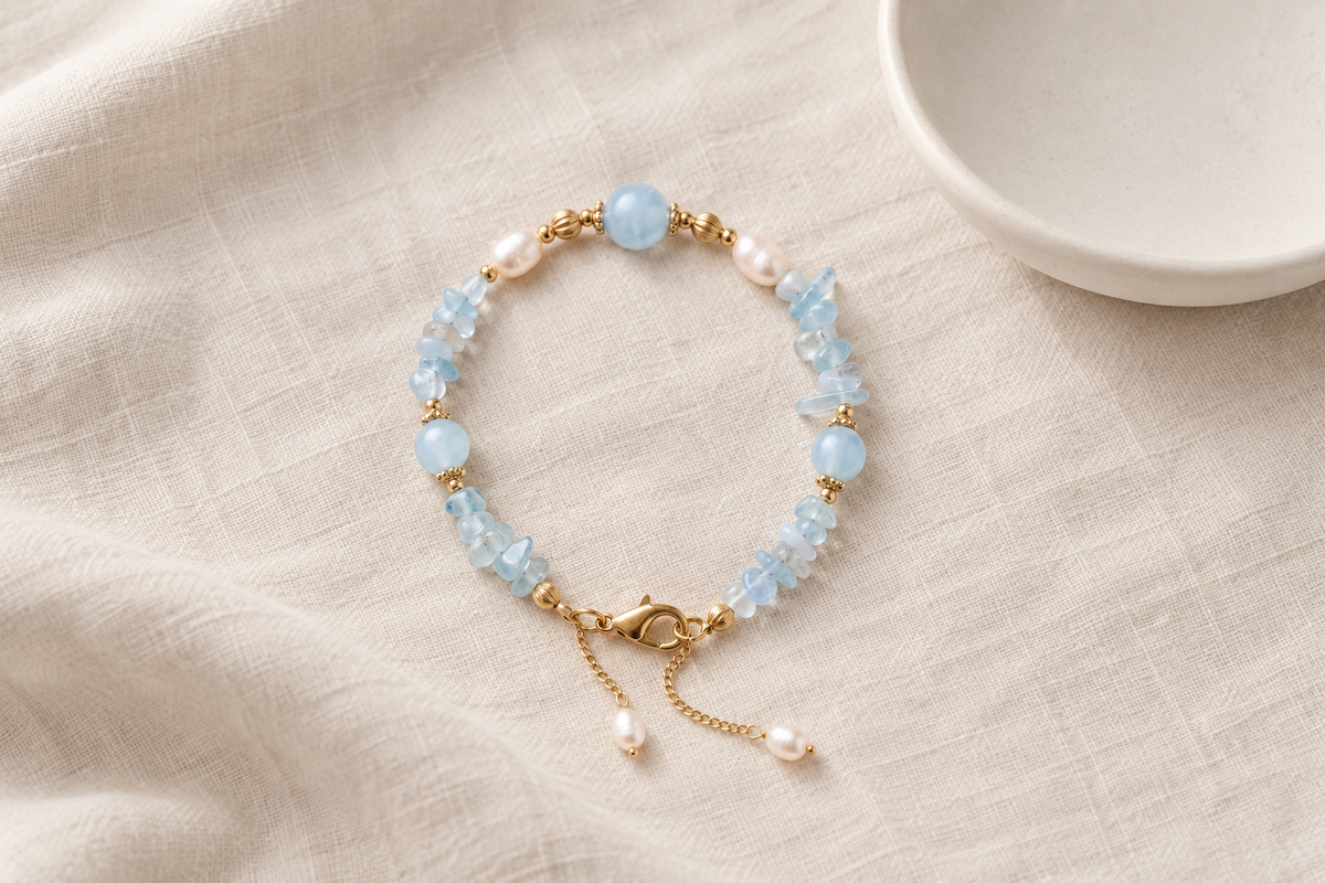 Small Pearl vs Large Pearl Bracelet: Which Style Is Better for Women?