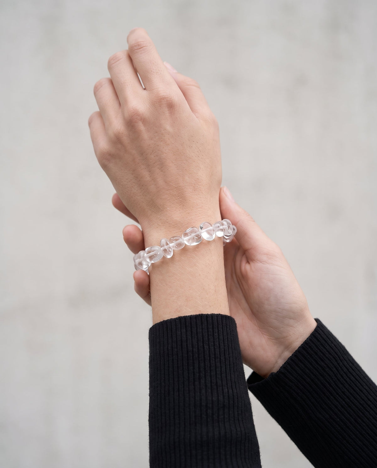 How Can You Tell if a Crystal Bracelet Is Real or Dyed Glass?