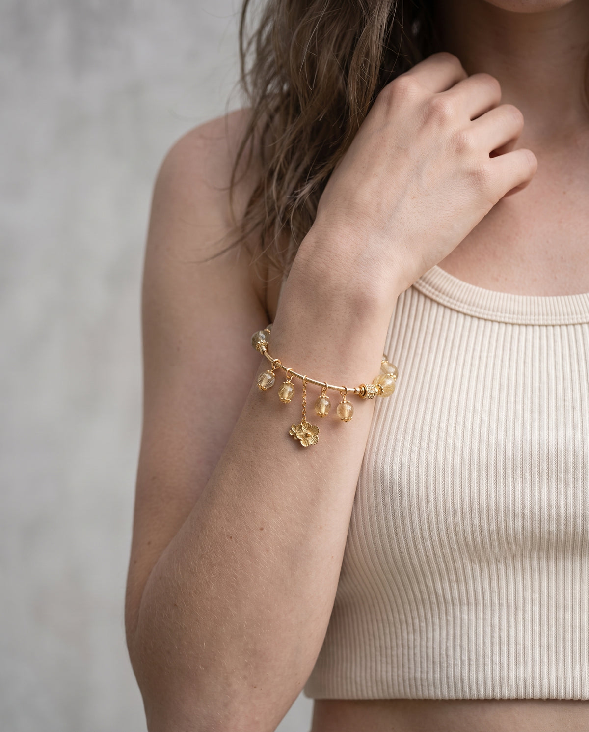 What Is the Meaning of Wearing Seven Bracelets?